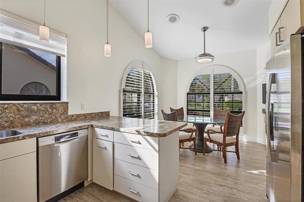 En Renta: $3,000 (2 camas, 2 baños, 2207 Pies cuadrados)