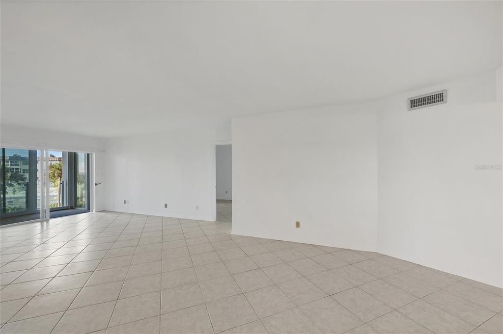 待售: $629,000 (2 贝兹, 2 浴室, 1248 平方英尺)