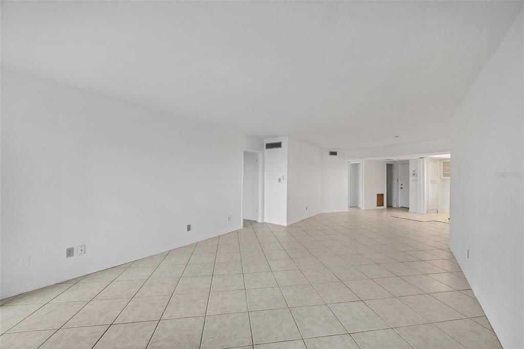 待售: $629,000 (2 贝兹, 2 浴室, 1248 平方英尺)