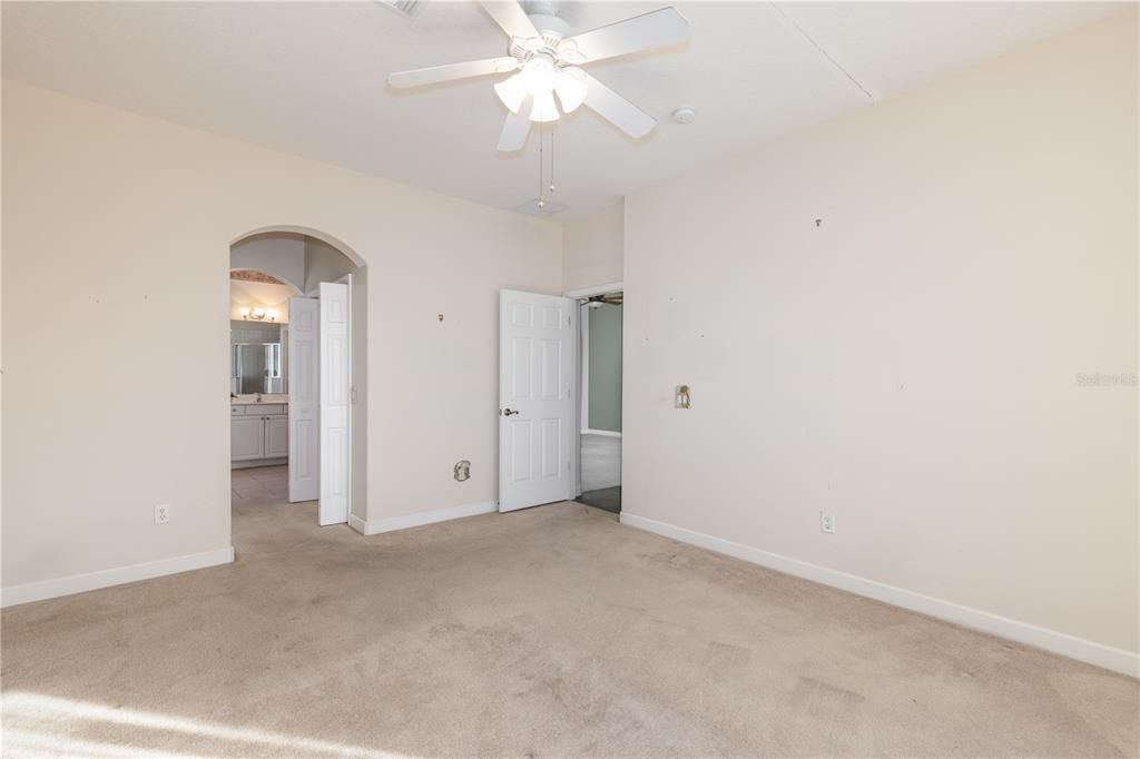 For Sale: $529,000 (3 beds, 2 baths, 1908 Square Feet)