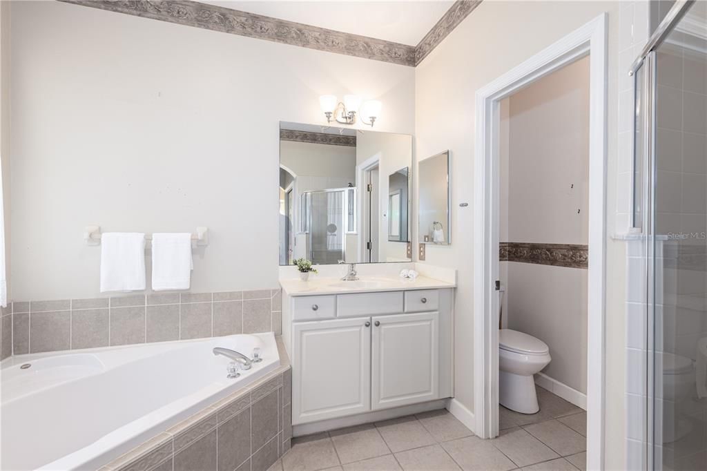 For Sale: $529,000 (3 beds, 2 baths, 1908 Square Feet)