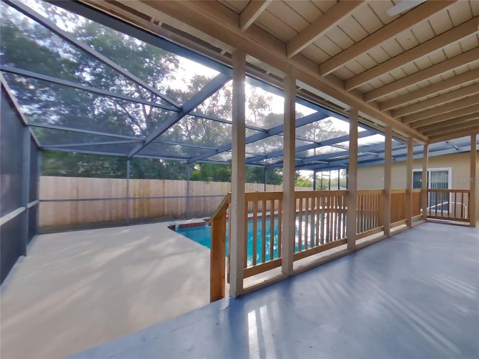 For Rent: $2,669 (4 beds, 2 baths, 1733 Square Feet)