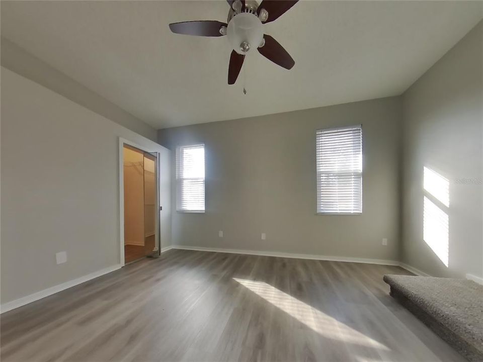 For Rent: $2,669 (4 beds, 2 baths, 1733 Square Feet)