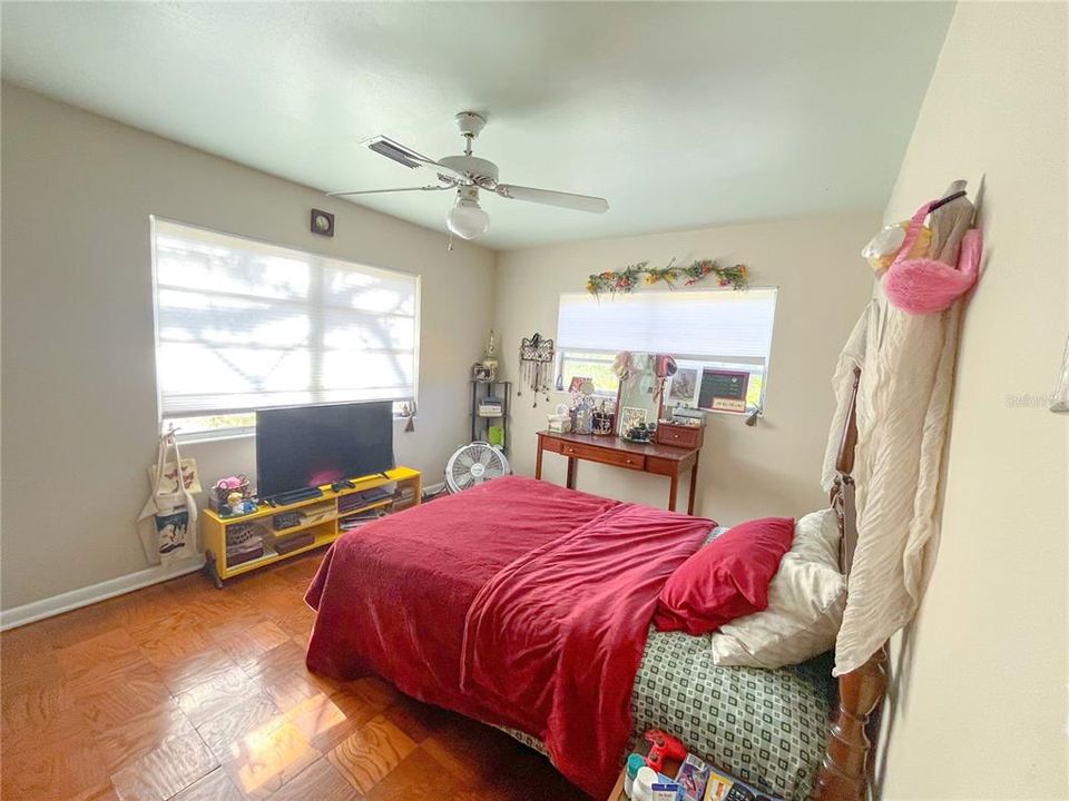 В аренду: $2,100 (3 спален, 2 ванн, 1735 Квадратных фут)