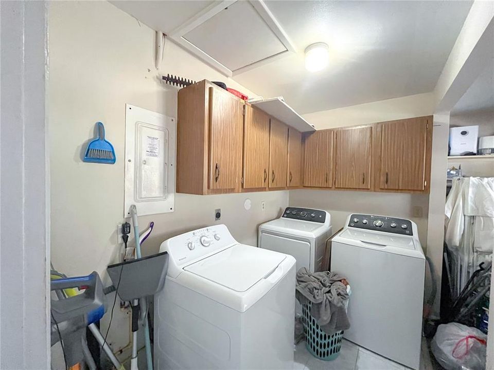 В аренду: $2,100 (3 спален, 2 ванн, 1735 Квадратных фут)