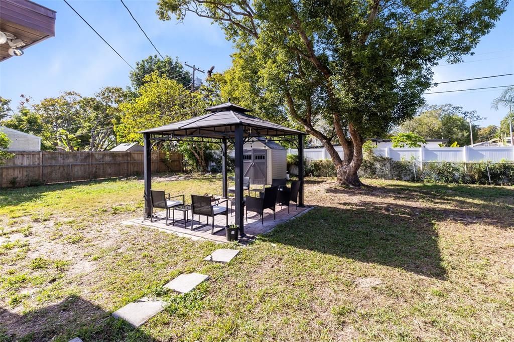 For Sale: $315,000 (4 beds, 2 baths, 1504 Square Feet)