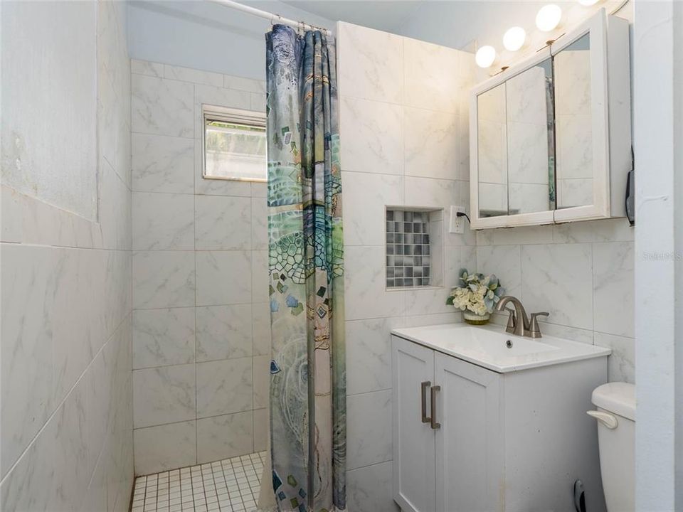 待售: $110,000 (2 贝兹, 1 浴室, 525 平方英尺)