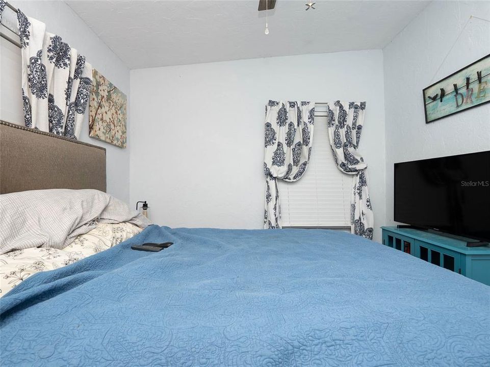 待售: $110,000 (2 贝兹, 1 浴室, 525 平方英尺)