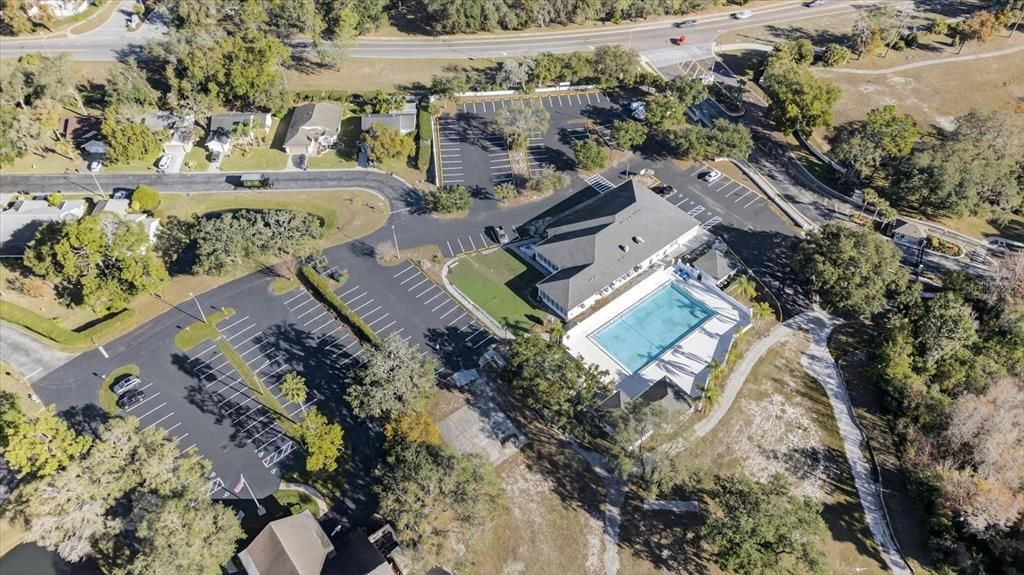 For Sale: $189,900 (2 beds, 2 baths, 988 Square Feet)