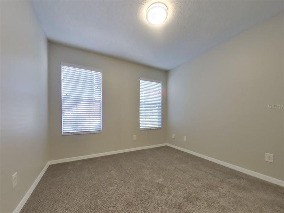 For Rent: $1,999 (3 beds, 2 baths, 1353 Square Feet)