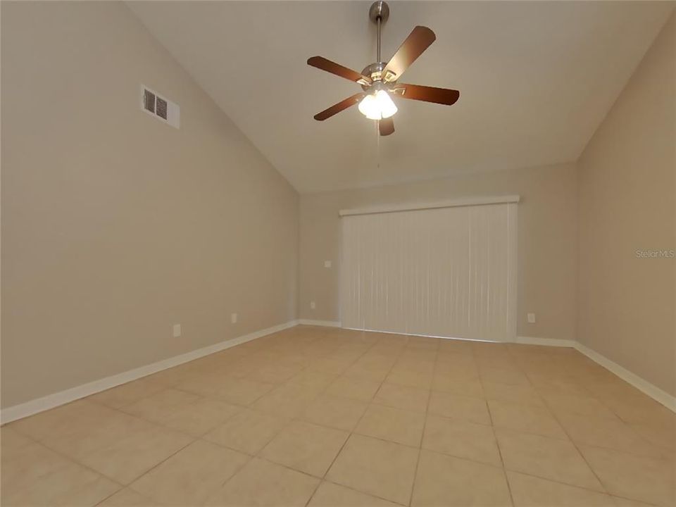 For Rent: $1,999 (3 beds, 2 baths, 1353 Square Feet)