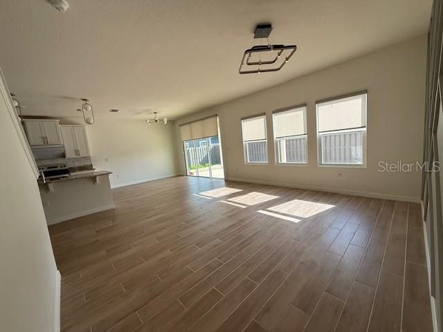 For Rent: $3,200 (5 beds, 3 baths, 2821 Square Feet)