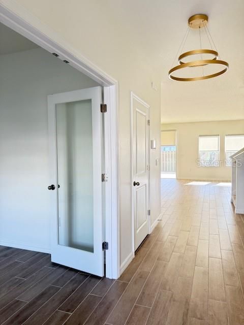 For Rent: $3,200 (5 beds, 3 baths, 2821 Square Feet)