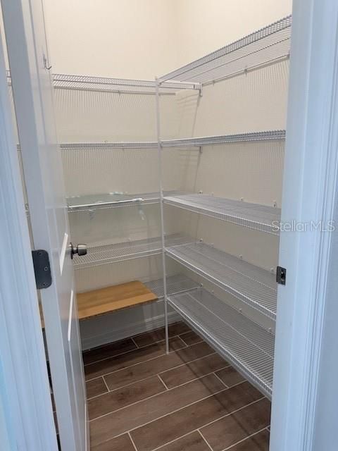 For Rent: $3,200 (5 beds, 3 baths, 2821 Square Feet)