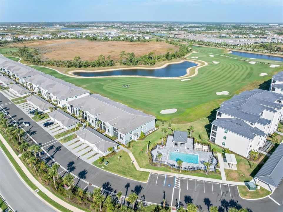 На продажу: $389,000 (2 спален, 2 ванн, 1366 Квадратных фут)