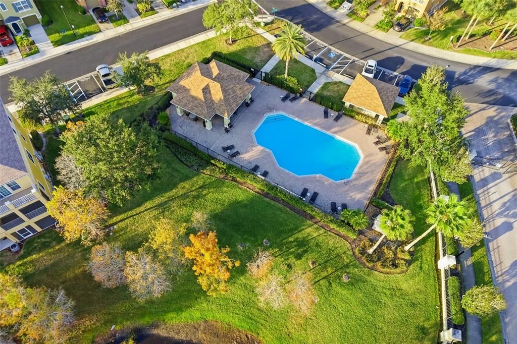 待售: $199,000 (2 贝兹, 2 浴室, 1064 平方英尺)