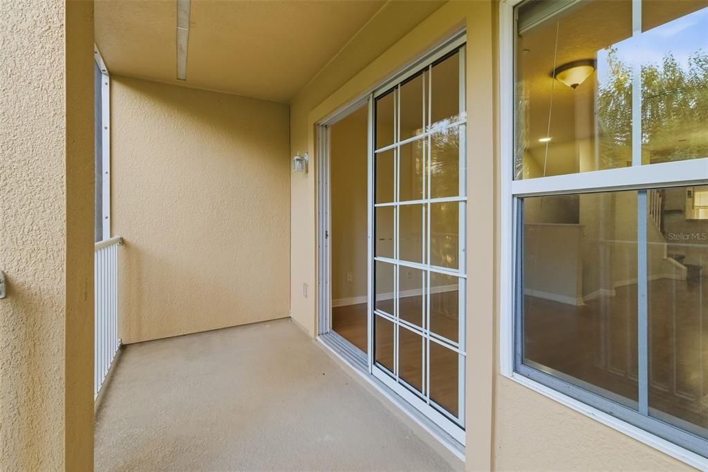 待售: $199,000 (2 贝兹, 2 浴室, 1064 平方英尺)