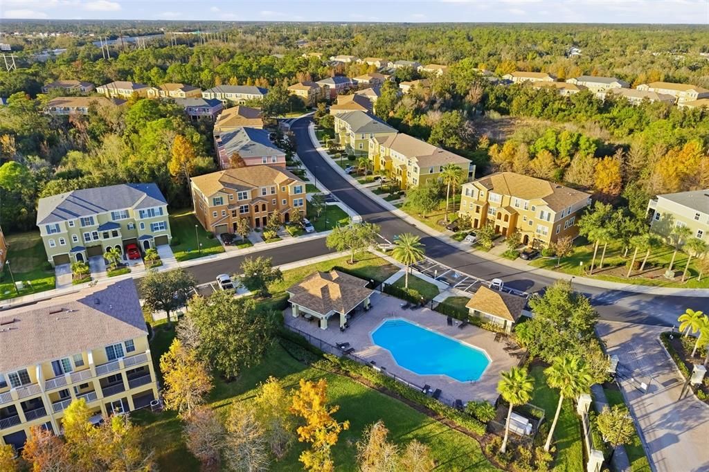 待售: $199,000 (2 贝兹, 2 浴室, 1064 平方英尺)