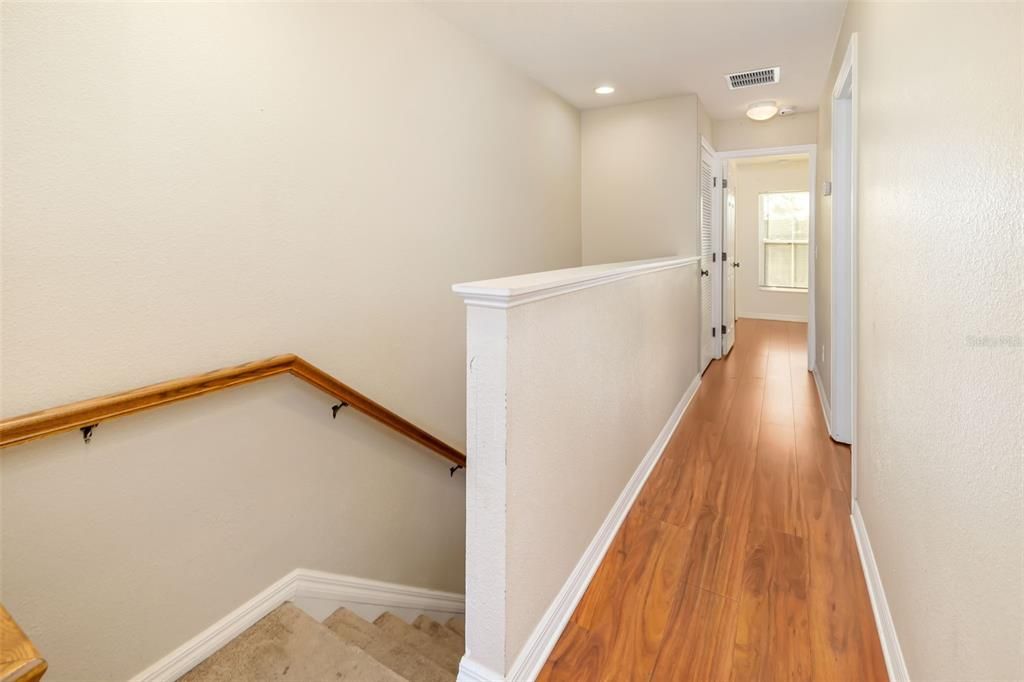 待售: $199,000 (2 贝兹, 2 浴室, 1064 平方英尺)