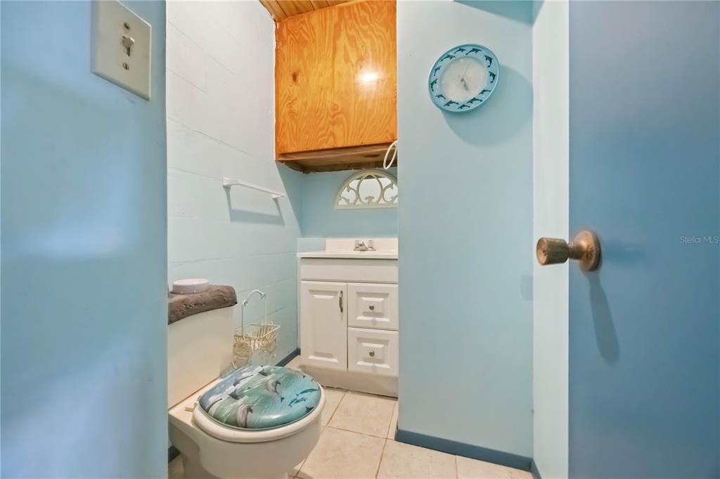 На продажу: $375,000 (3 спален, 2 ванн, 1884 Квадратных фут)