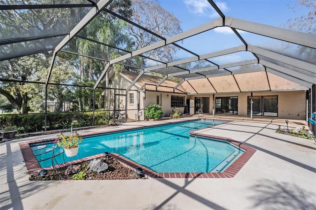 Active With Contract: $549,000 (4 beds, 3 baths, 2440 Square Feet)