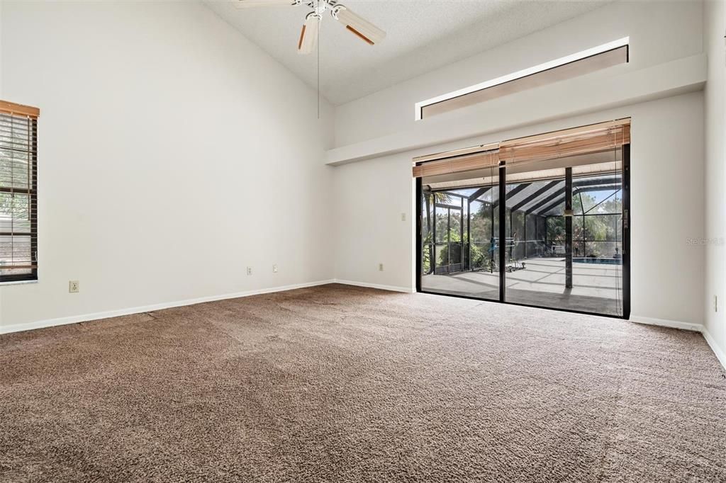 En Venta: $549,000 (4 camas, 3 baños, 2440 Pies cuadrados)