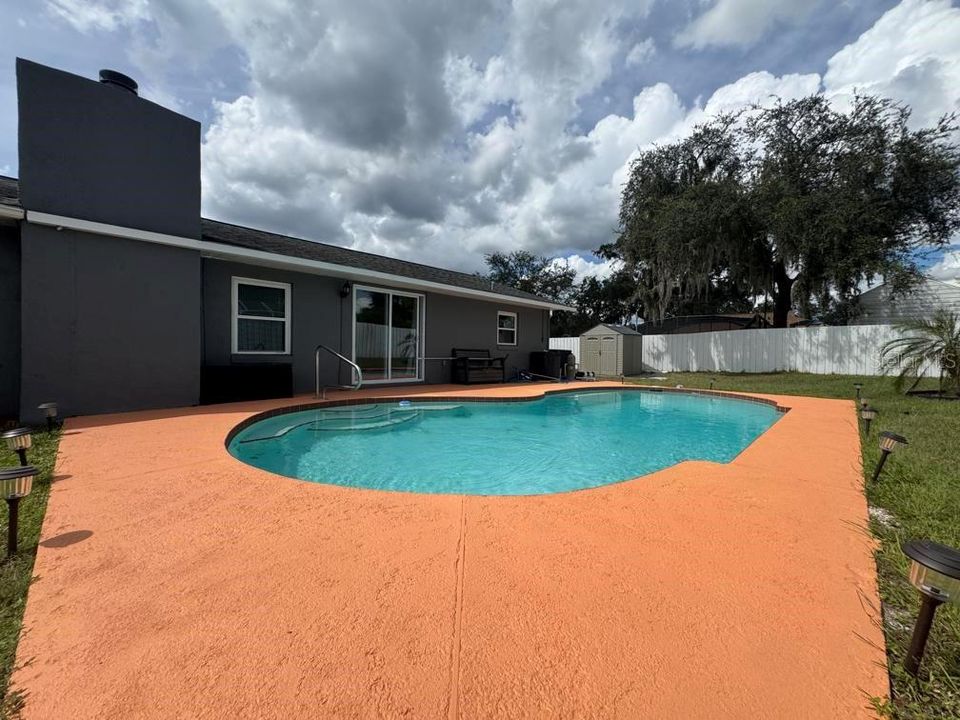 For Rent: $2,600 (3 beds, 2 baths, 1571 Square Feet)