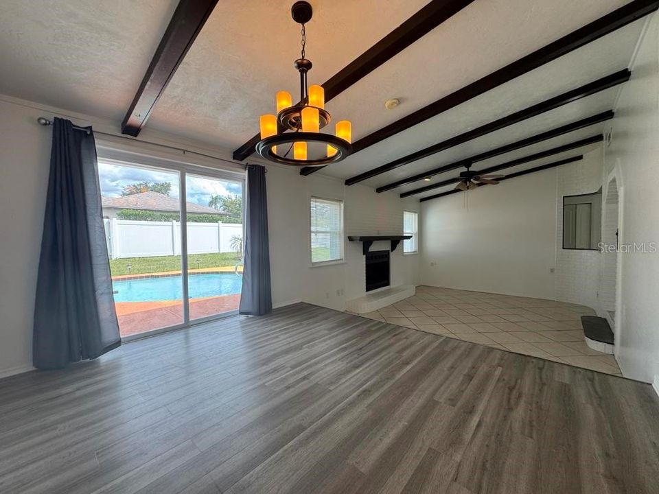 For Rent: $2,600 (3 beds, 2 baths, 1571 Square Feet)