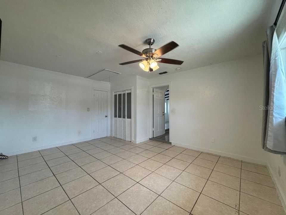 For Rent: $2,600 (3 beds, 2 baths, 1571 Square Feet)