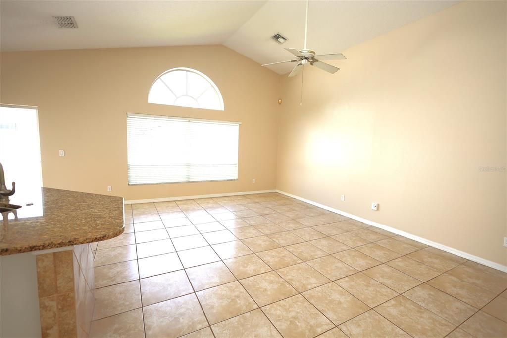 For Rent: $2,480 (3 beds, 2 baths, 2274 Square Feet)