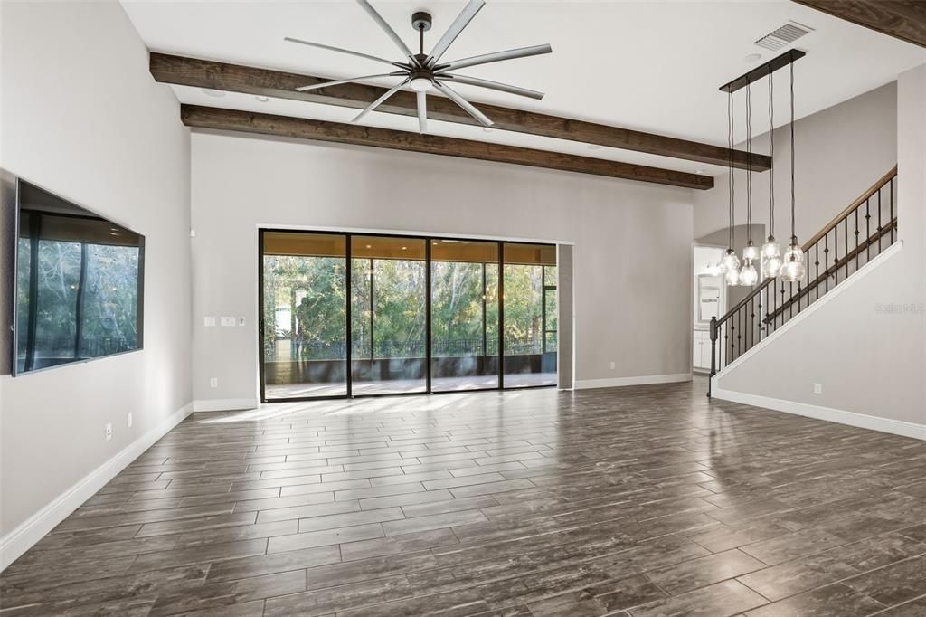 En Venta: $765,000 (5 camas, 4 baños, 3560 Pies cuadrados)