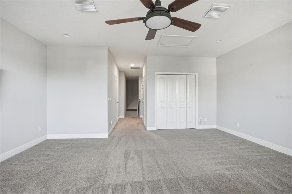 En Venta: $765,000 (5 camas, 4 baños, 3560 Pies cuadrados)