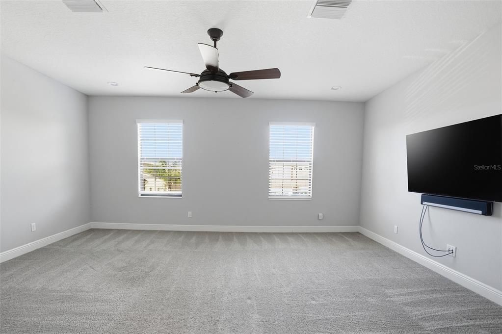 En Venta: $765,000 (5 camas, 4 baños, 3560 Pies cuadrados)