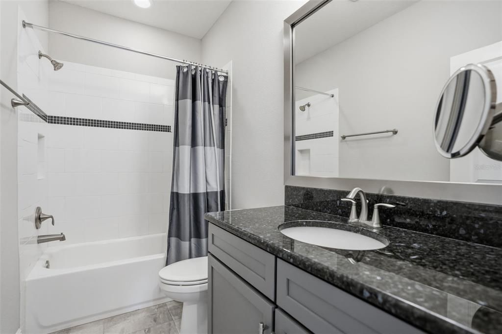 En Venta: $765,000 (5 camas, 4 baños, 3560 Pies cuadrados)