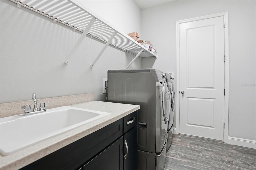 En Venta: $765,000 (5 camas, 4 baños, 3560 Pies cuadrados)