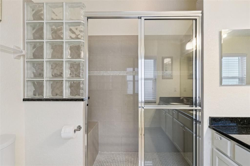 待售: $459,000 (4 贝兹, 2 浴室, 1662 平方英尺)