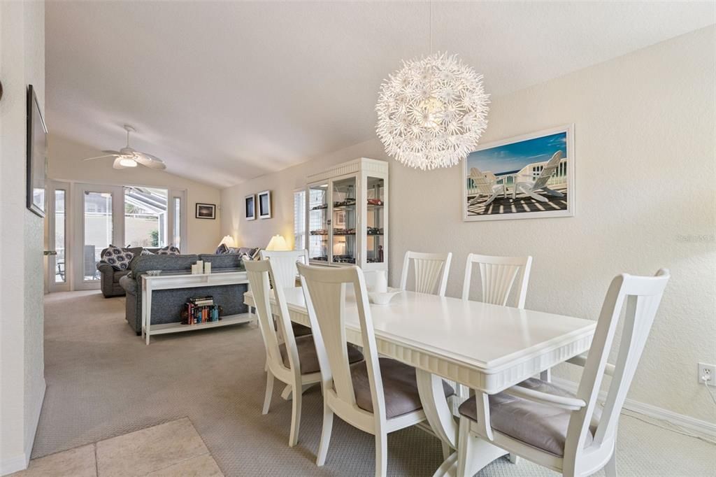 待售: $459,000 (4 贝兹, 2 浴室, 1662 平方英尺)