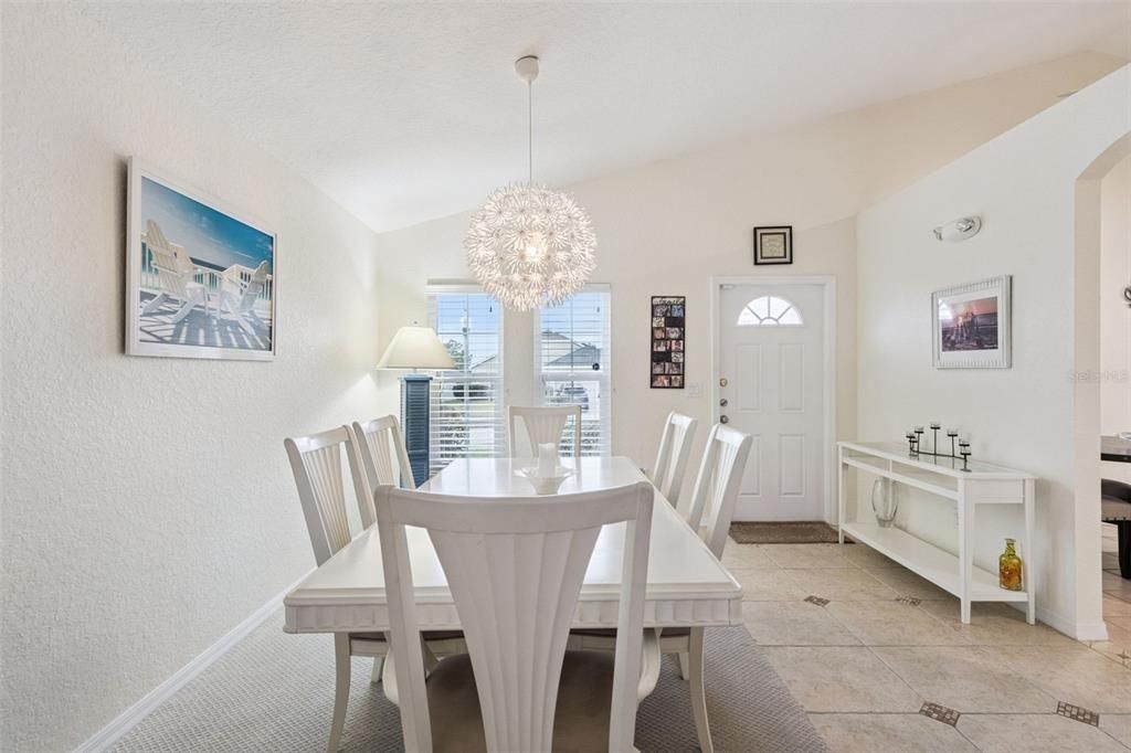 待售: $459,000 (4 贝兹, 2 浴室, 1662 平方英尺)