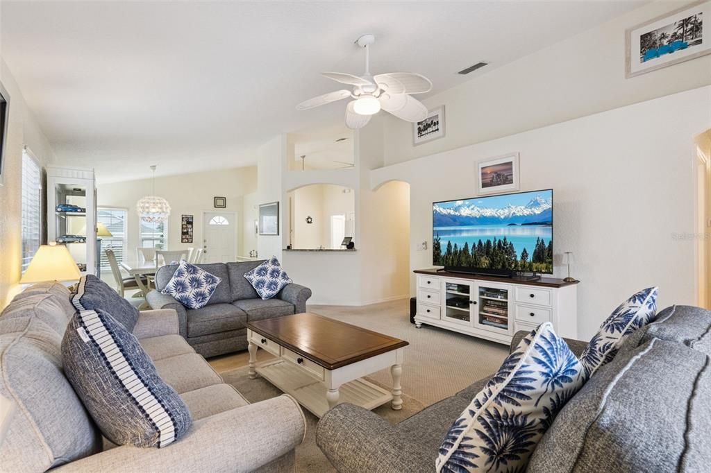 待售: $459,000 (4 贝兹, 2 浴室, 1662 平方英尺)