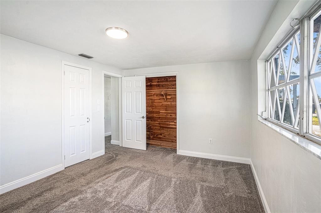 For Sale: $235,000 (3 beds, 3 baths, 1608 Square Feet)