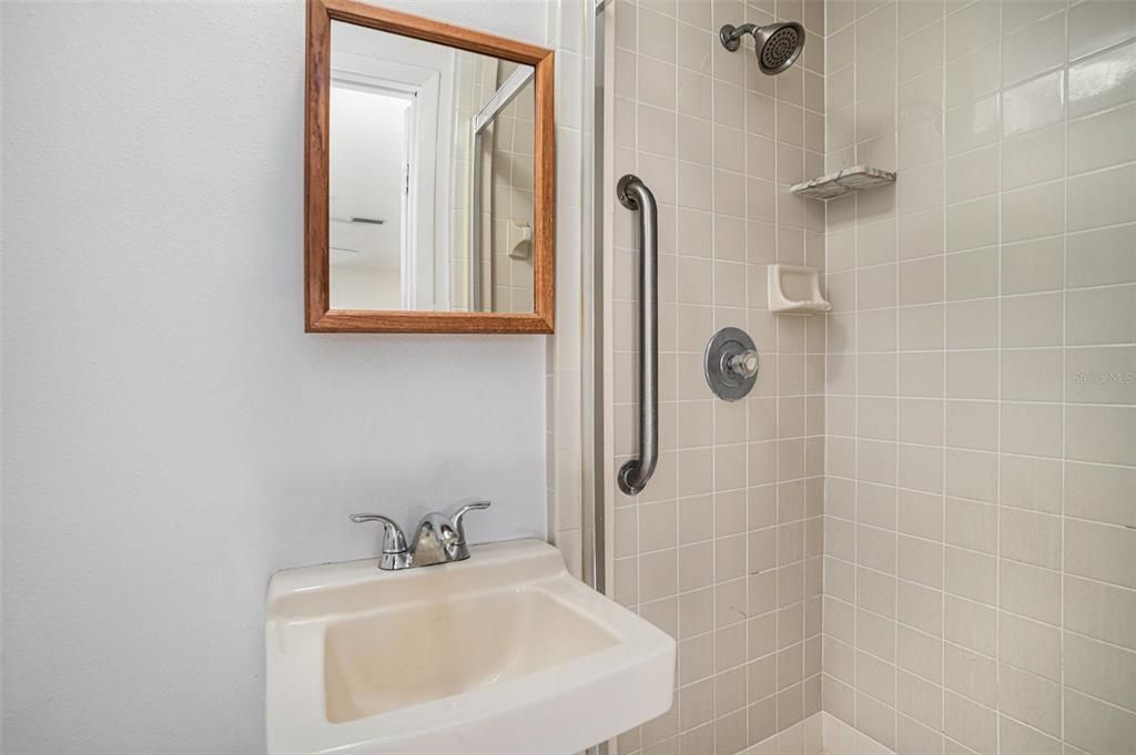 For Sale: $235,000 (3 beds, 3 baths, 1608 Square Feet)