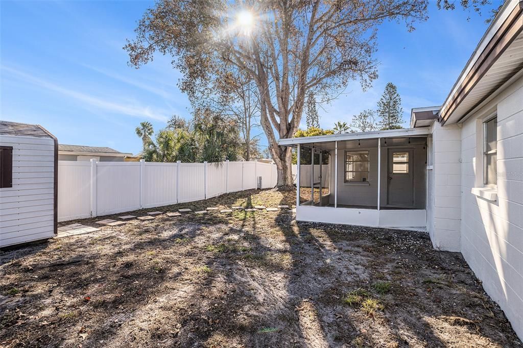 For Sale: $235,000 (3 beds, 3 baths, 1608 Square Feet)