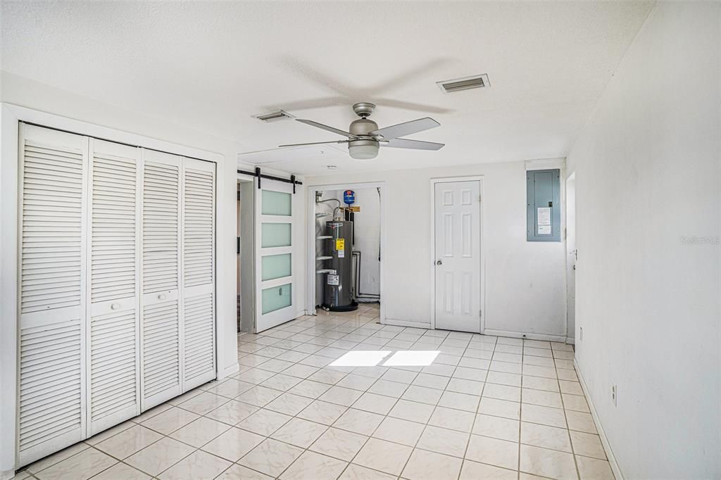 For Sale: $235,000 (3 beds, 3 baths, 1608 Square Feet)
