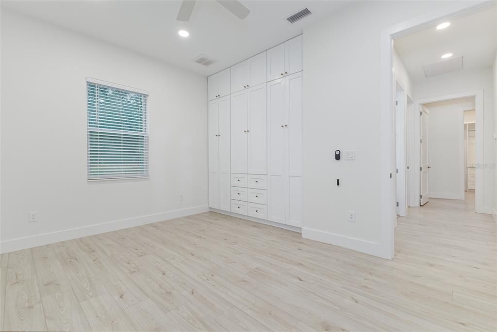 待售: $534,423 (4 贝兹, 3 浴室, 2331 平方英尺)