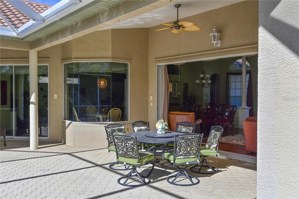 待售: $600,000 (3 贝兹, 3 浴室, 2652 平方英尺)