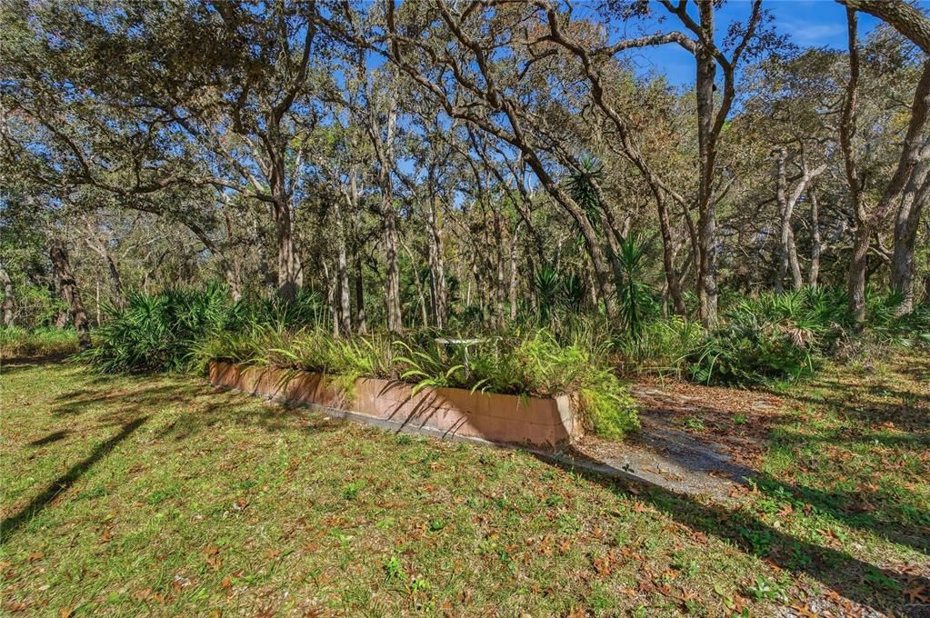 For Sale: $340,000 (2 beds, 2 baths, 906 Square Feet)