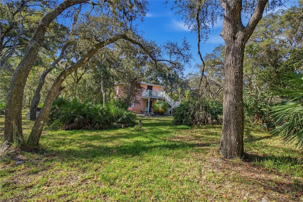 For Sale: $340,000 (2 beds, 2 baths, 906 Square Feet)