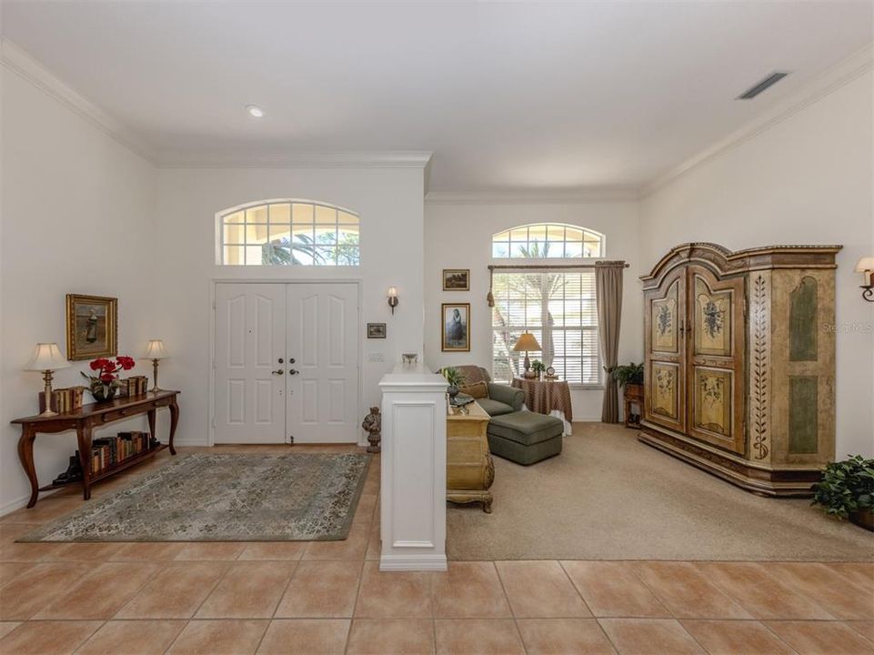 For Sale: $549,900 (3 beds, 2 baths, 2359 Square Feet)