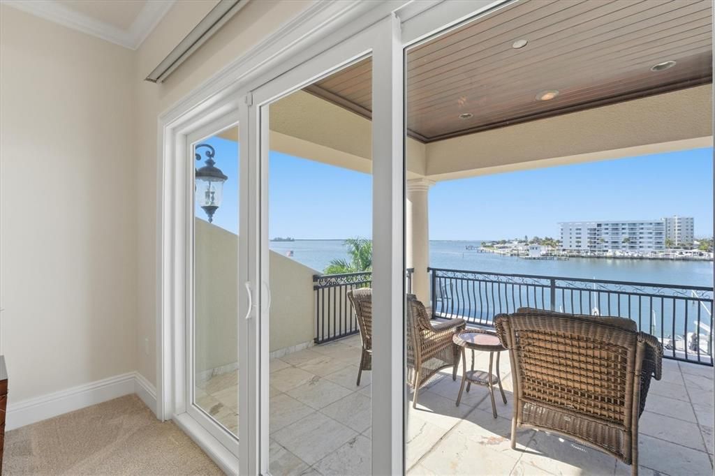 En Venta: $3,799,000 (3 camas, 2 baños, 3758 Pies cuadrados)