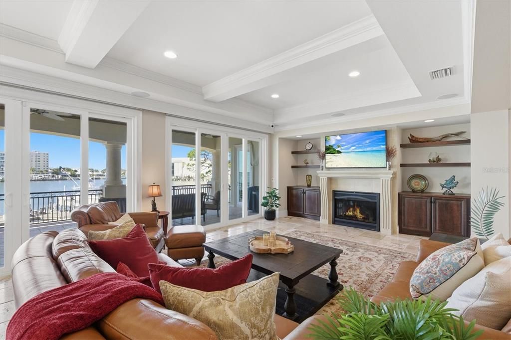 En Venta: $3,799,000 (3 camas, 2 baños, 3758 Pies cuadrados)